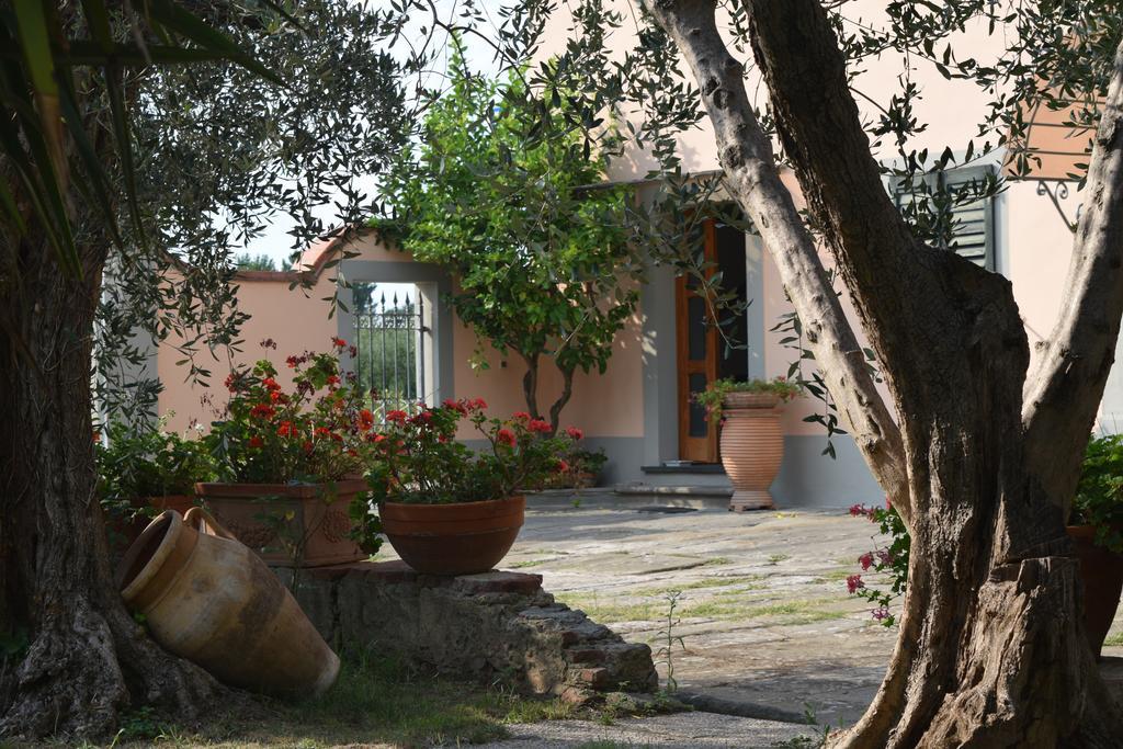 La Convenienza Panzió Uliveto Terme Kültér fotó