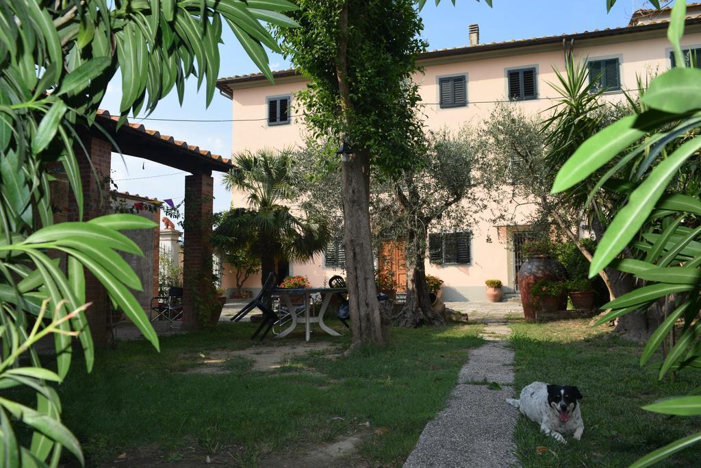 La Convenienza Panzió Uliveto Terme Kültér fotó