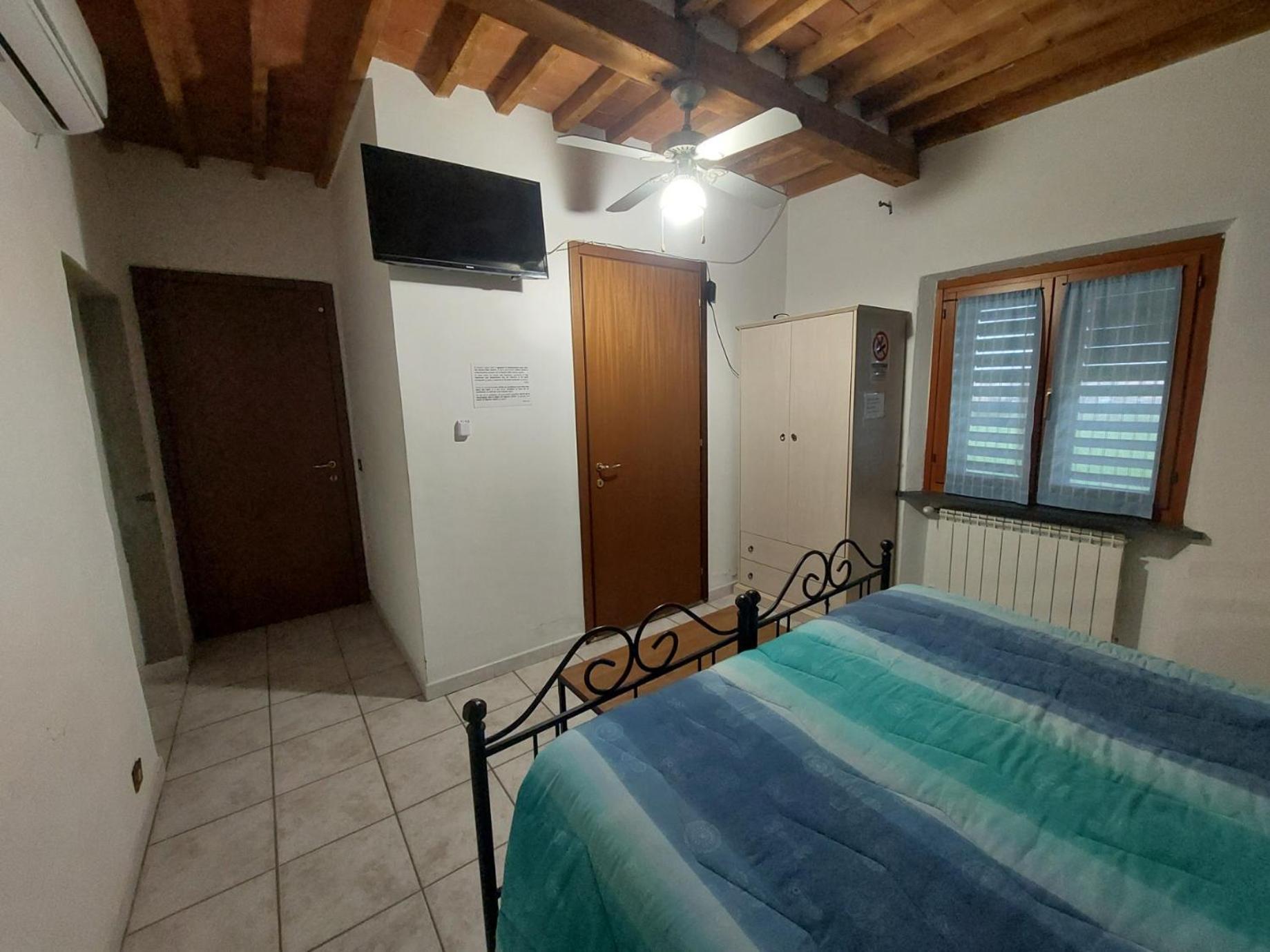 La Convenienza Panzió Uliveto Terme Kültér fotó